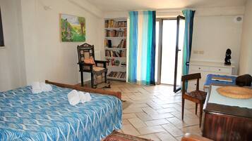 Villa, 2 Bedrooms, Balcony, Garden View