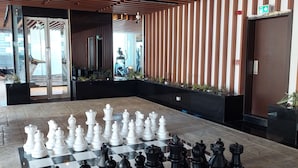 Meeting facility - Brand New Modern Studio, Burj Khalifa View Pool (Dubai)