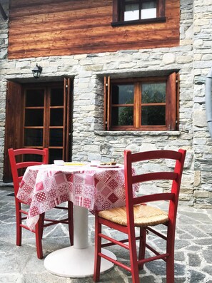 Garden - Baita In Pietra Chiesa Valmalenco - A Piedi Alla Funivia Alpe Palu (Chiesa in Valmalenco)