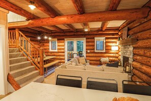 TV connectée, cheminée