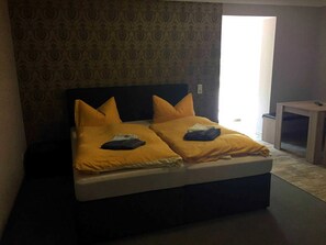 Unclassified image, 5 of 6, button