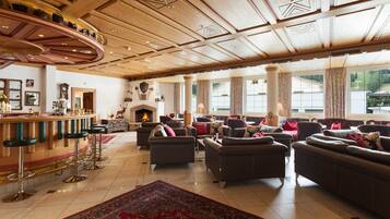 Bar (in der Unterkunft)