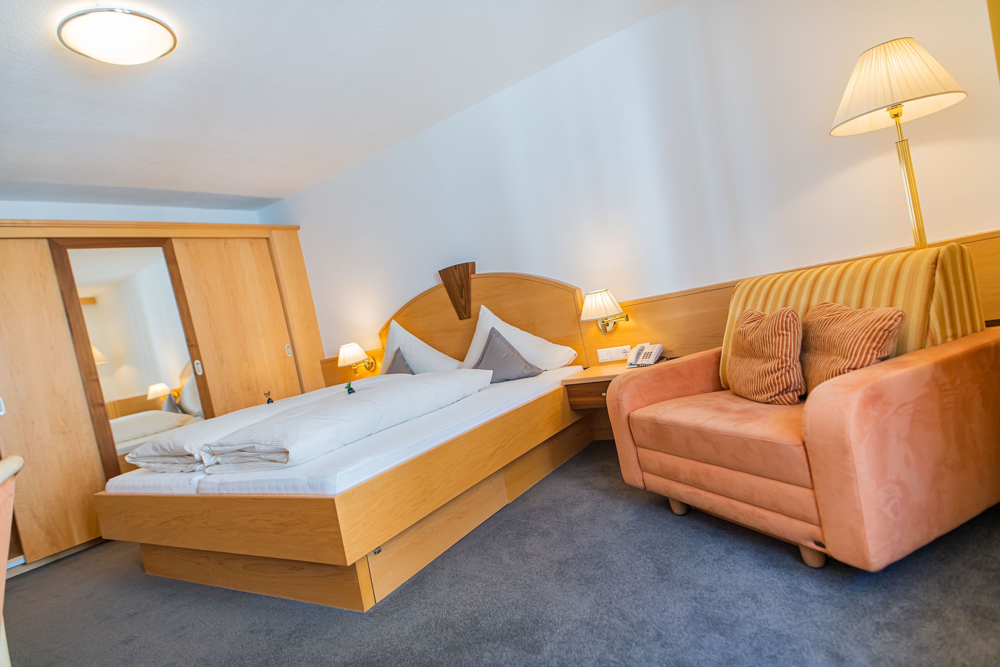 3 chambres, coffres-forts dans les chambres, lit parapluie, Wi-Fi