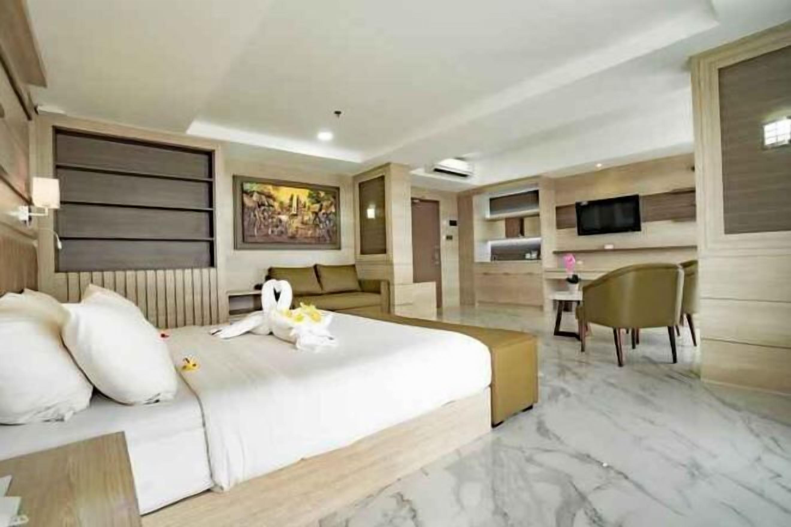 Caja de seguridad en la habitación, escritorio y wifi gratis 