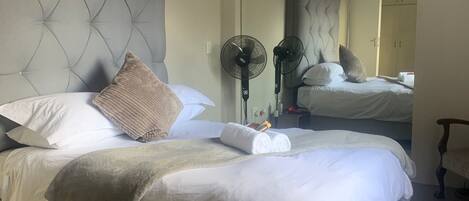 2 chambres, fer et planche Ă repasser, Wi-Fi, literie fournie