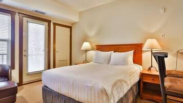 1 dormitorio, tabla de planchar con plancha, wifi gratis y ropa de cama