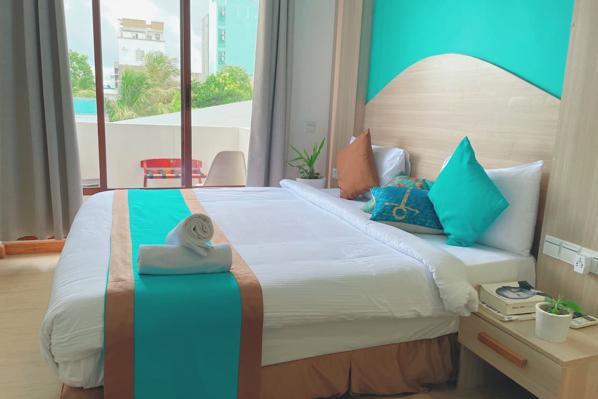 Chambre Double Deluxe, 1 grand lit, balcon | Vue de la chambre