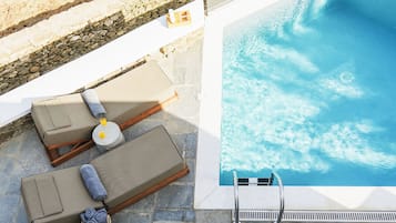Piscine extérieure (ouverte en saison)