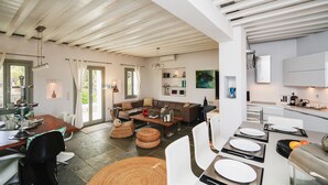 Villa, 2 soverom | Oppholdsområde