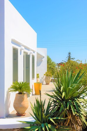 BBQ/picnic Area - Villa Arades Sifnos with Private Pool (Sifnos)