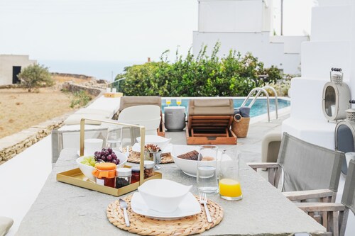 Villa Arades Sifnos with Private Pool