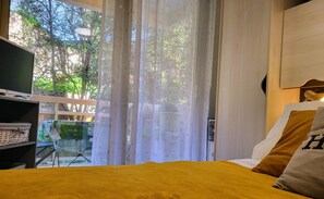1 sovrum, strykjärn/strykbräda, wi-fi och sängkläder