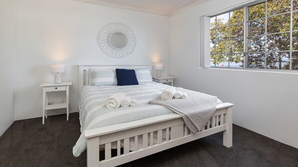 2 多间卧室、WiFi、床单