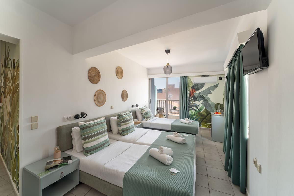 Triple Room | 2 bedrooms, desk, laptop workspace, free WiFi