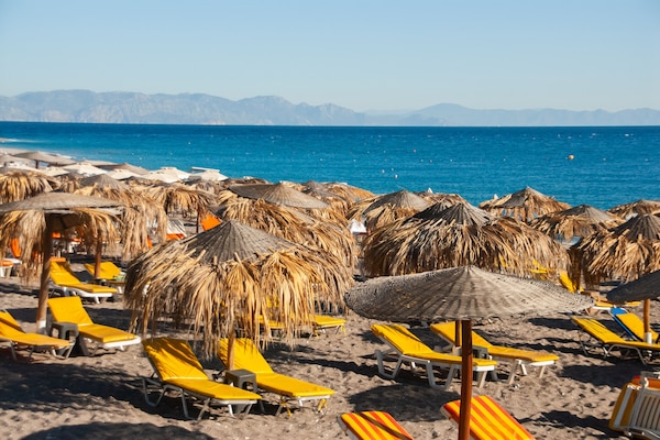 Beach nearby, 3 beach bars