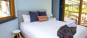 The Cottage@TommghanRest Water Views of the Tomaga