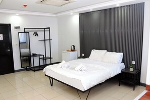 Deluxe Double Room | Room amenity