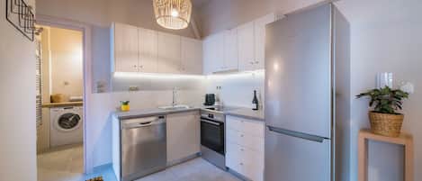 冰箱、烤箱、炉灶、洗碗机