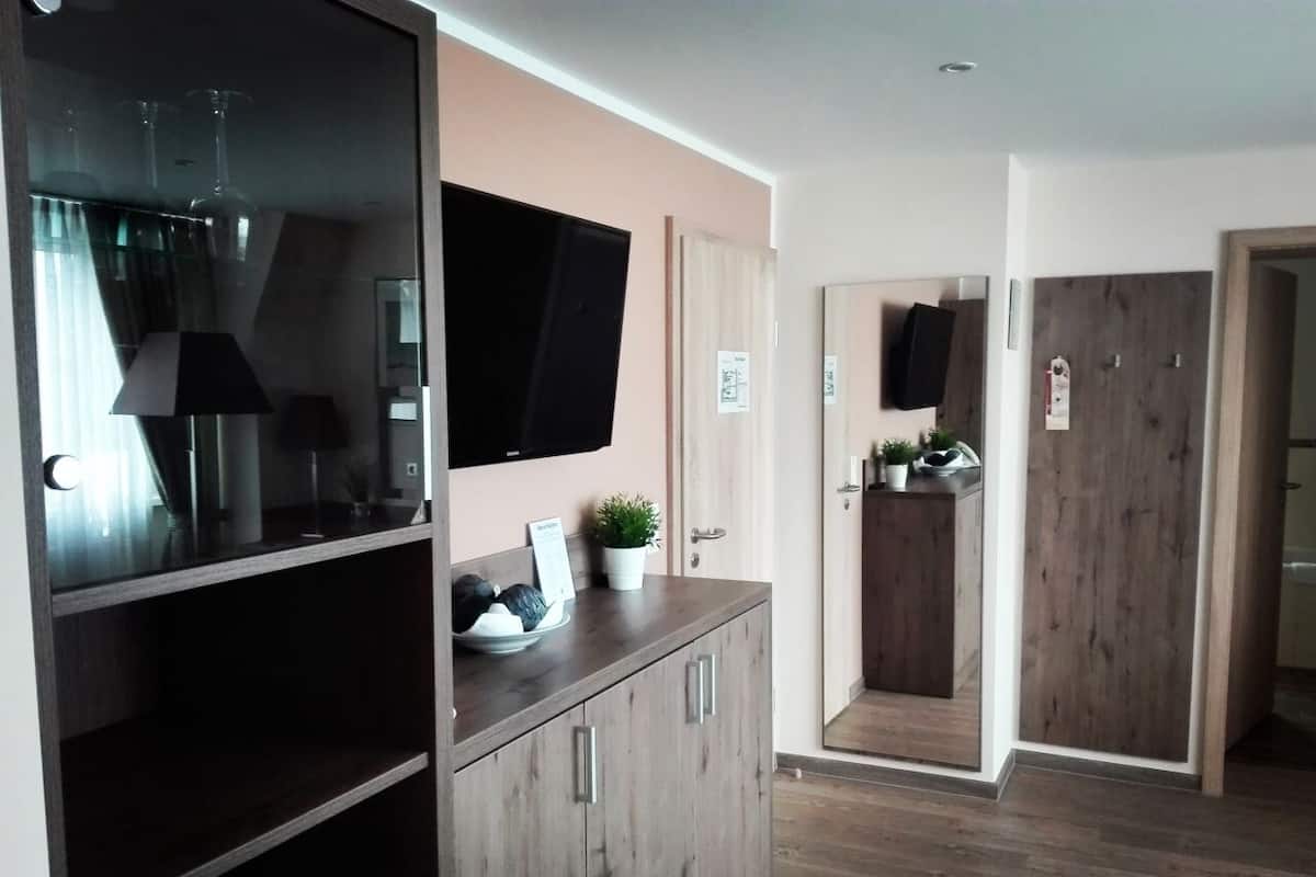 舒適套房 | 高級寢具、羽絨被、房內夾萬、獨特設計