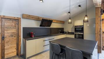 Apartment (4 Bedrooms) | Floor plan