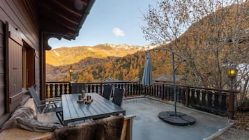 Tempat makan outdoor