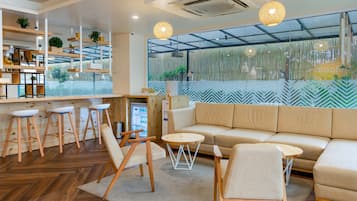 Lobby-Lounge