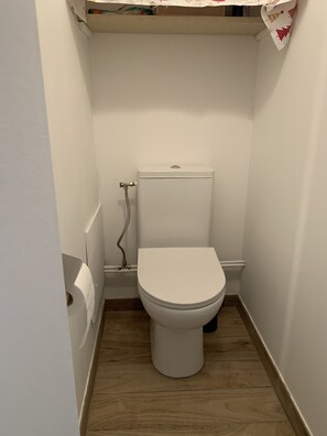 Douche, séchoir à cheveux