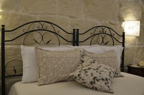 2 bedrooms, iron/ironing board, travel crib, free WiFi - The 3 Times (Cursi)