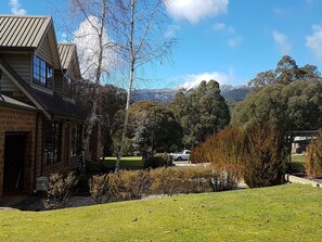 Property grounds - Entire residential home (Merrijig)