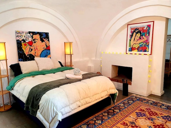 1 bedroom, free WiFi, bed sheets