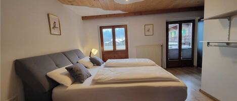 3 habitaciones, wifi y ropa de cama