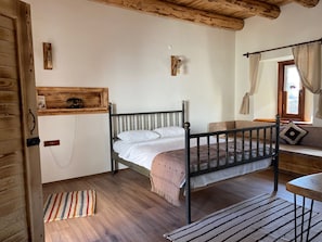 家庭雙人或雙床房, 吸煙房, 海灣景 | 迷你吧、房內夾萬、獨特設計、獨特裝修