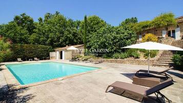 Piscina all'aperto