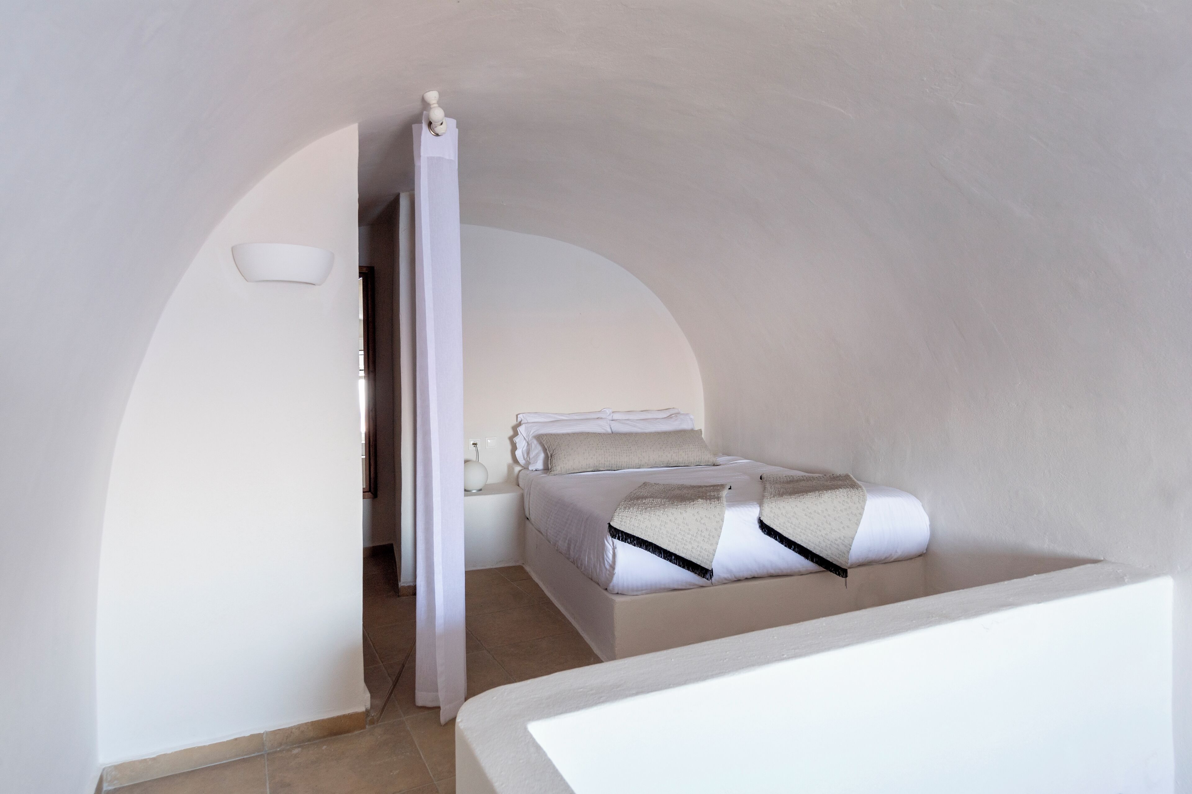 Minibar, escritorio, sistema de insonorización y wifi gratis 