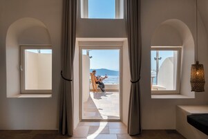 Premium Suite | Bar mini, meja, kalis bunyi, Wi-fi percuma 