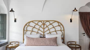 Tweepersoonskamer, uitzicht op tuin | Een minibar, een bureau, geluiddichte muren, gratis wifi