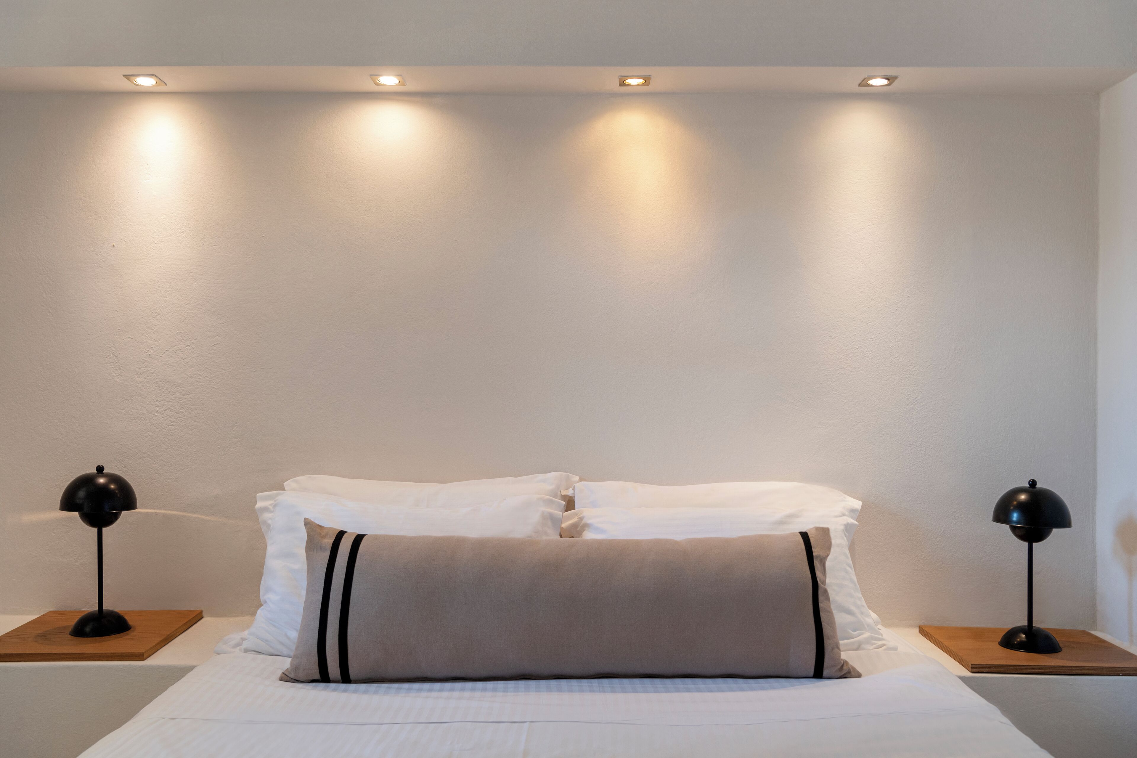 Minibar, desk, soundproofing, free WiFi