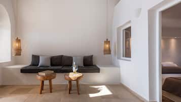 Premium-Suite | Minibar, Schreibtisch, schallisolierte Zimmer, kostenloses WLAN