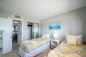 2 bedrooms, iron/ironing board, Internet, bed sheets