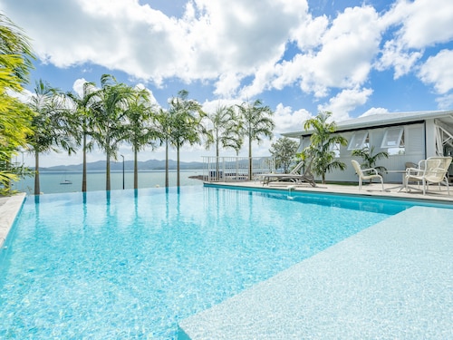 B&B HOTEL Fort de France