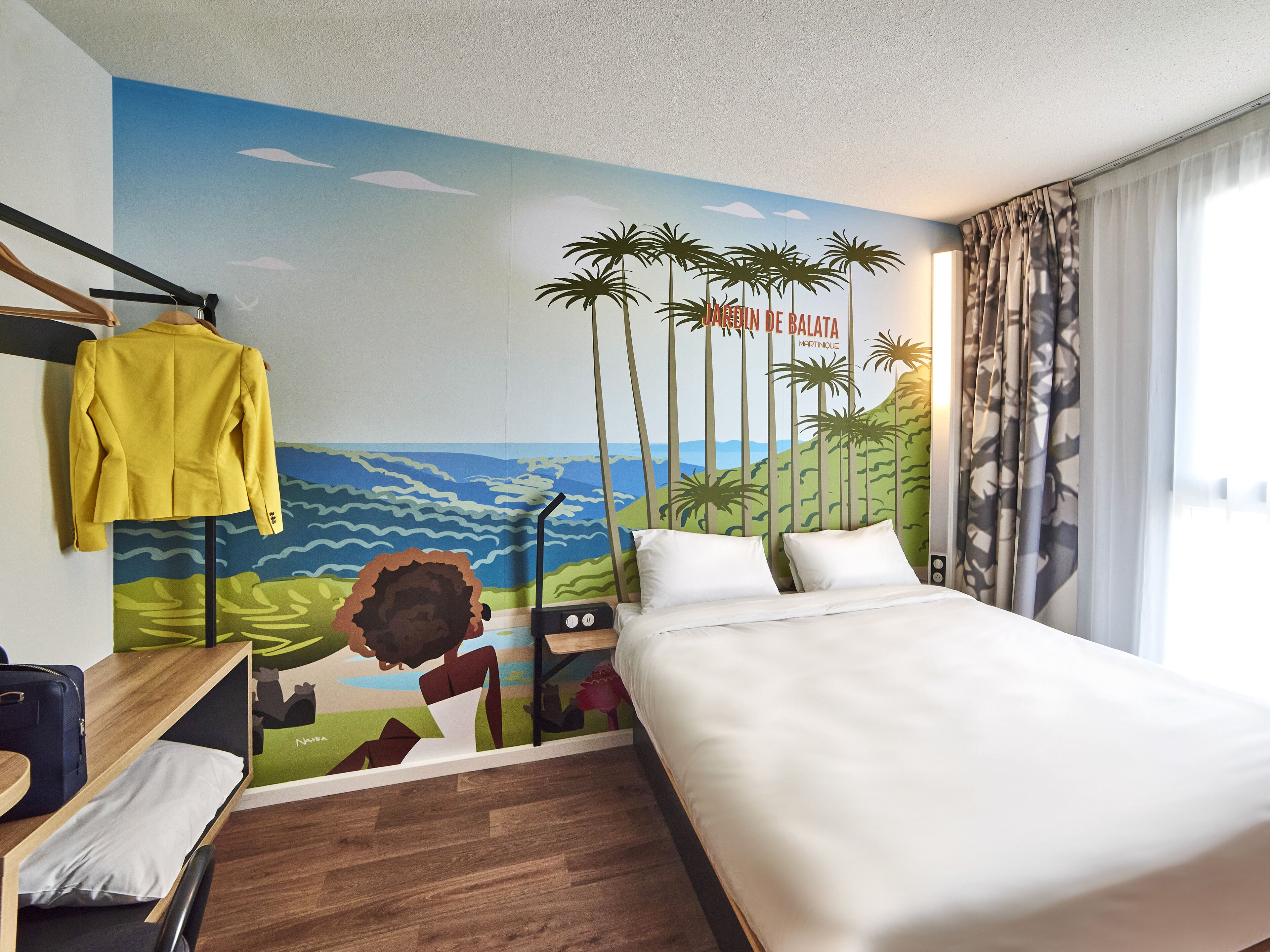 double room, non smoking | premium bedding, in-room safe, desk, iron/ironing board