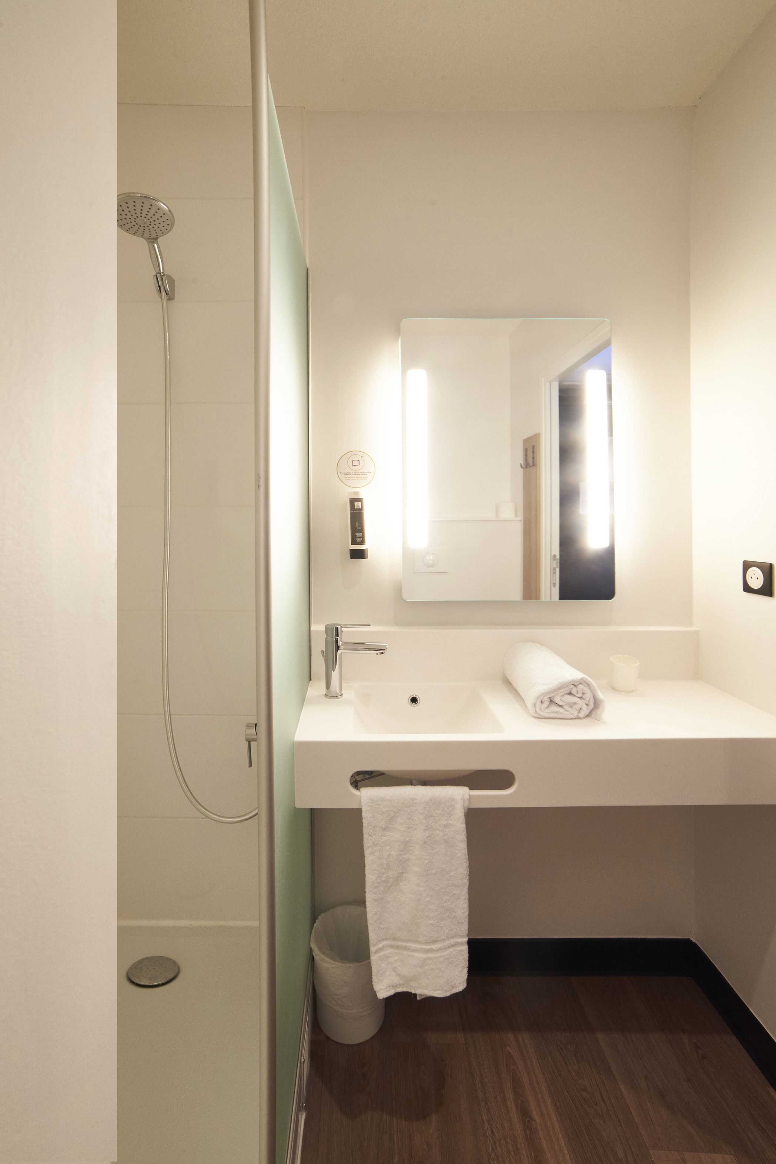 shower, towels, soap, shampoo