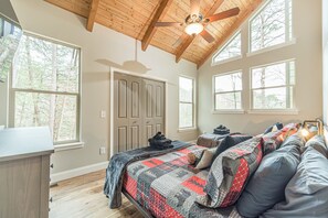 3 camere, una scrivania, ferro/asse da stiro, Wi-Fi gratuito