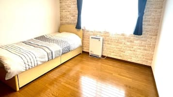 1 habitación, escritorio, wifi gratis y ropa de cama