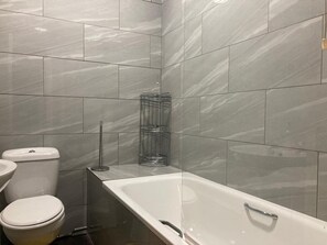 Apartment, Multiple Beds | Interior - Three Bed Two Bath Apartment in London (London)