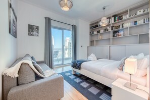 2 bedrooms, in-room safe, laptop workspace, iron/ironing board