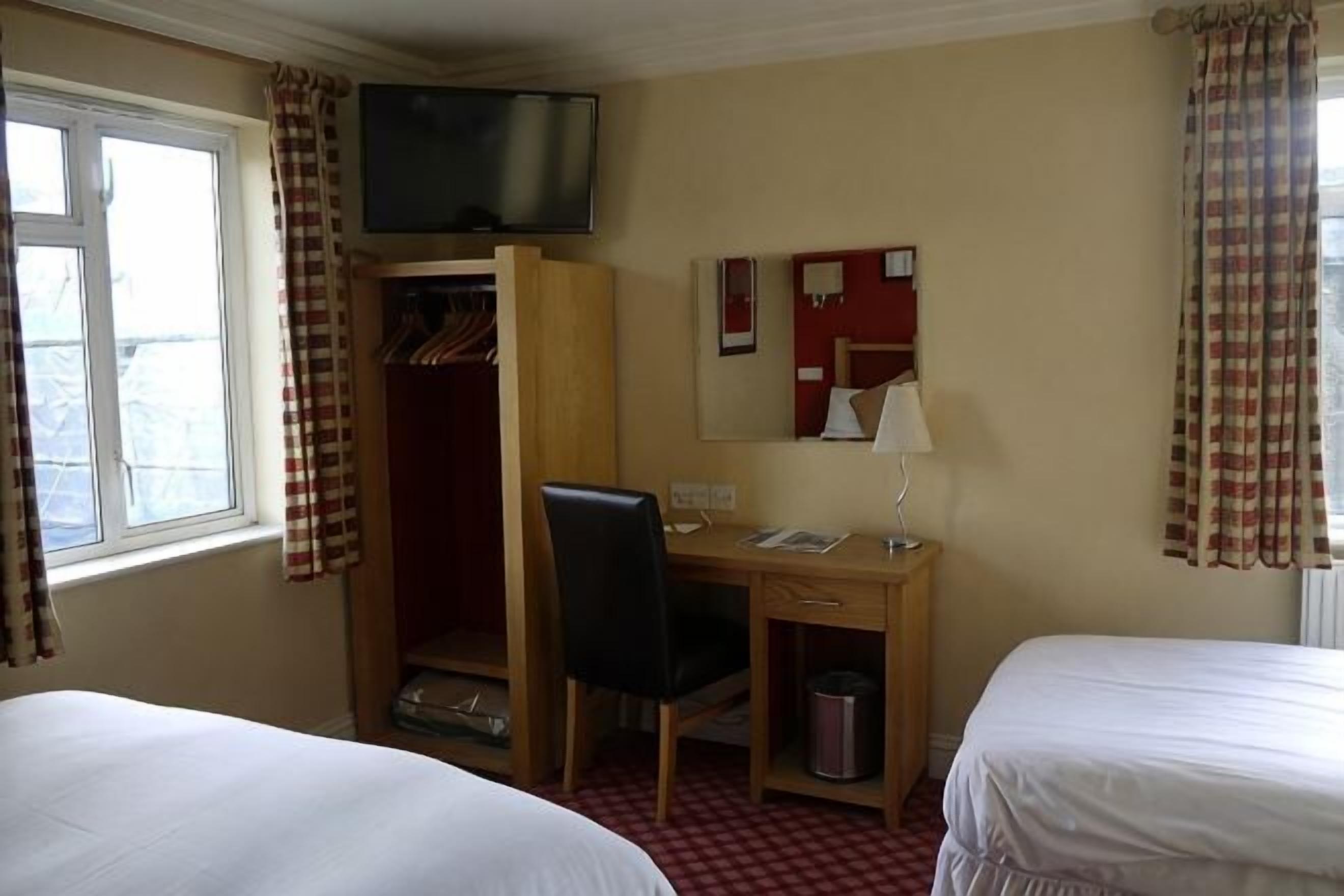 Desk, iron/ironing board, free WiFi, bed sheets