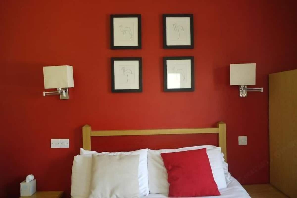 Desk, iron/ironing board, free WiFi, bed sheets