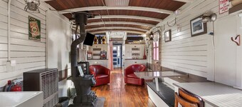 Trainmaster's Inn - Caboose
