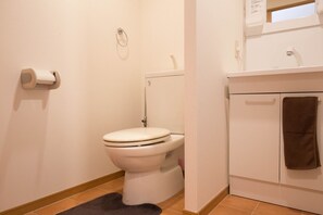 Gratis toiletartikler, hårtørrer, håndklæder